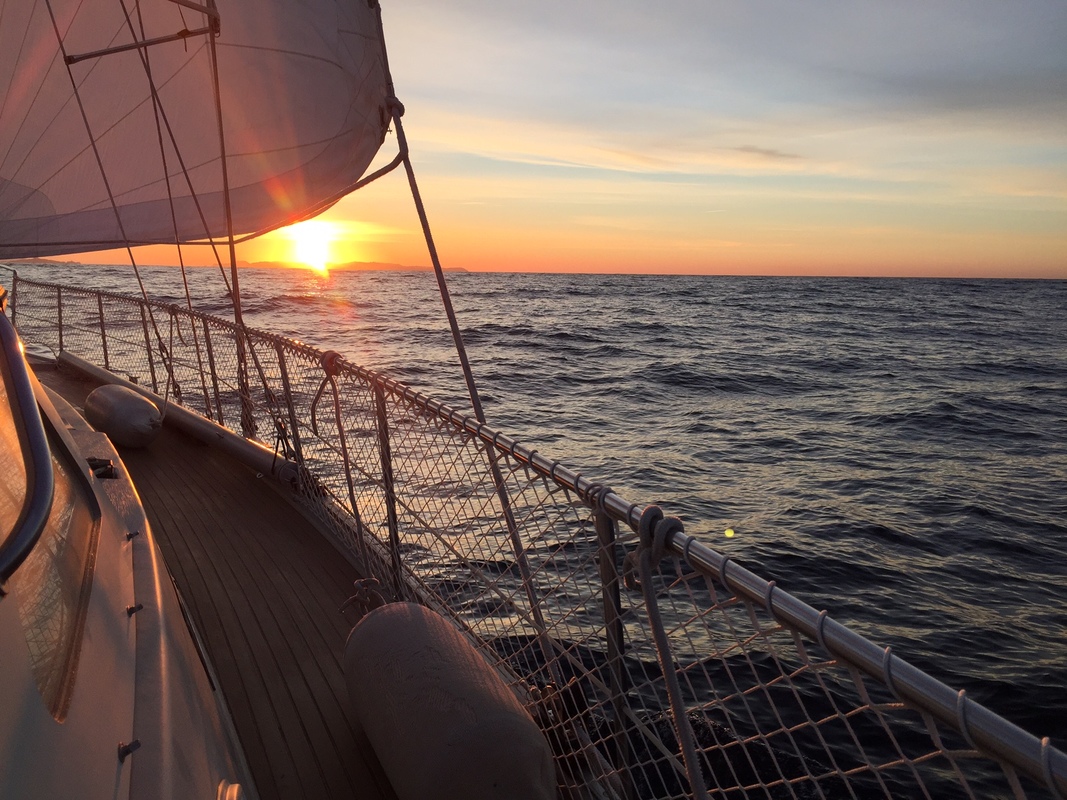 First sunrise under sail, on the way to Hyerès